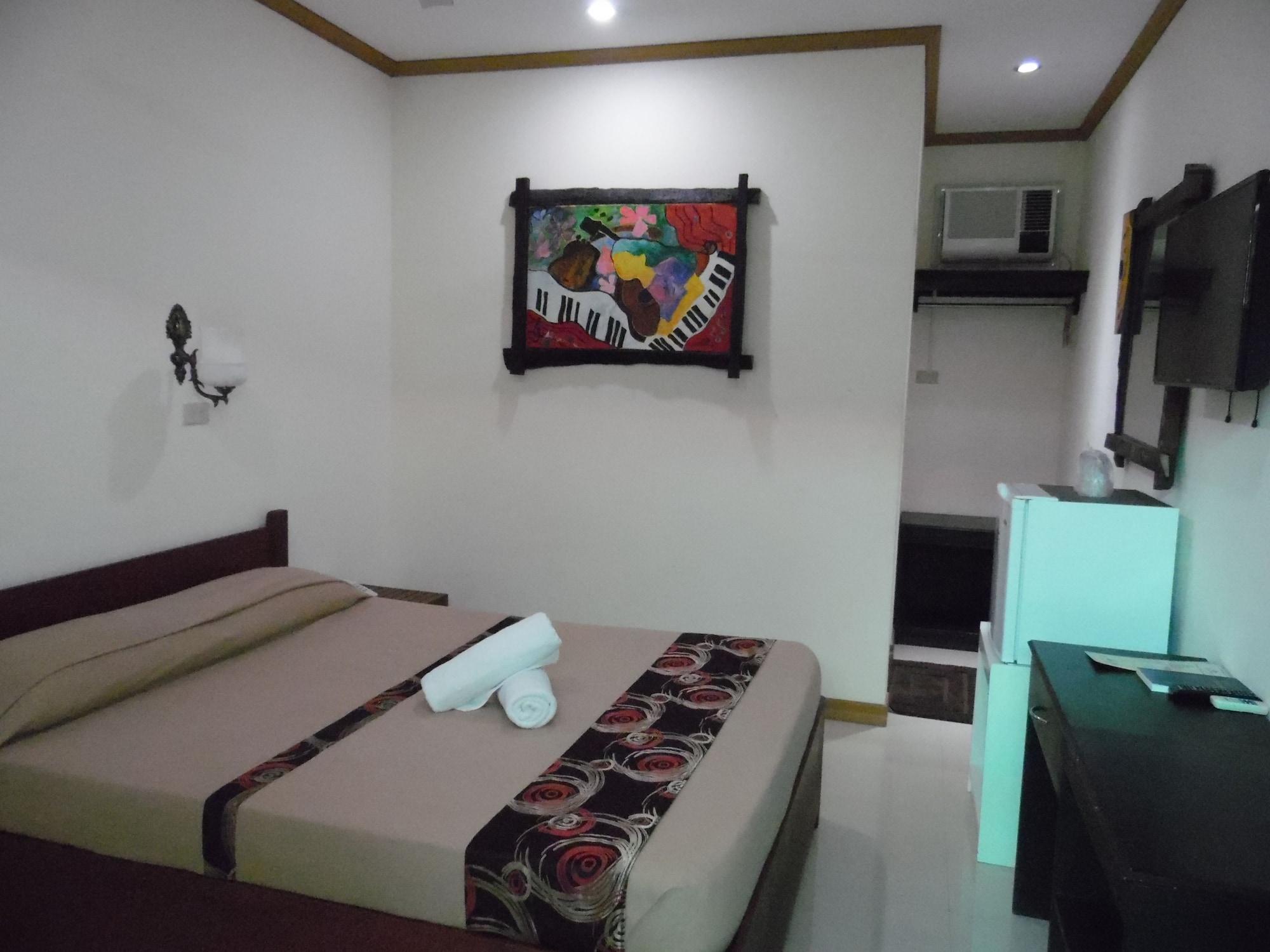 Reddoorz Premium Near Pristine Beach Puerto Princesa Dış mekan fotoğraf
