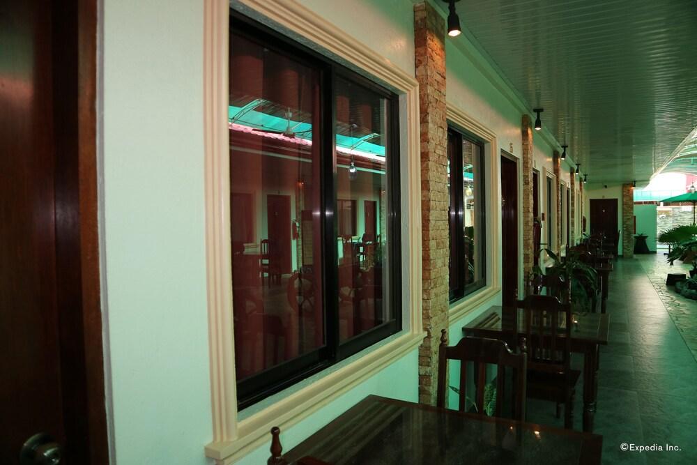 Reddoorz Premium Near Pristine Beach Puerto Princesa Dış mekan fotoğraf