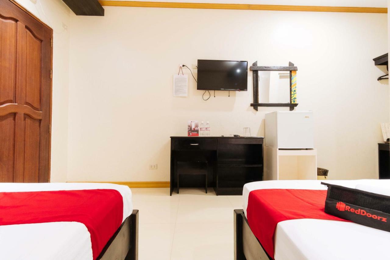 Reddoorz Premium Near Pristine Beach Puerto Princesa Dış mekan fotoğraf